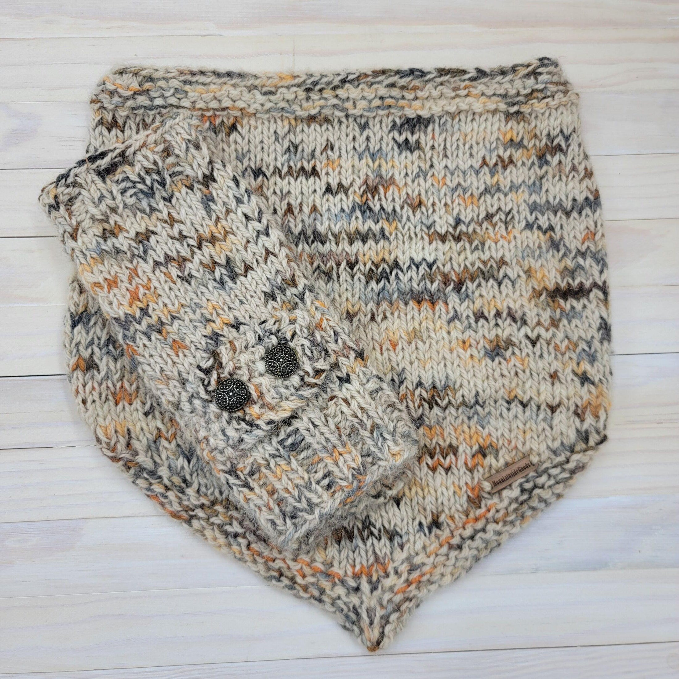 Bandana Cowl - Alpaca and Art w mitts 1